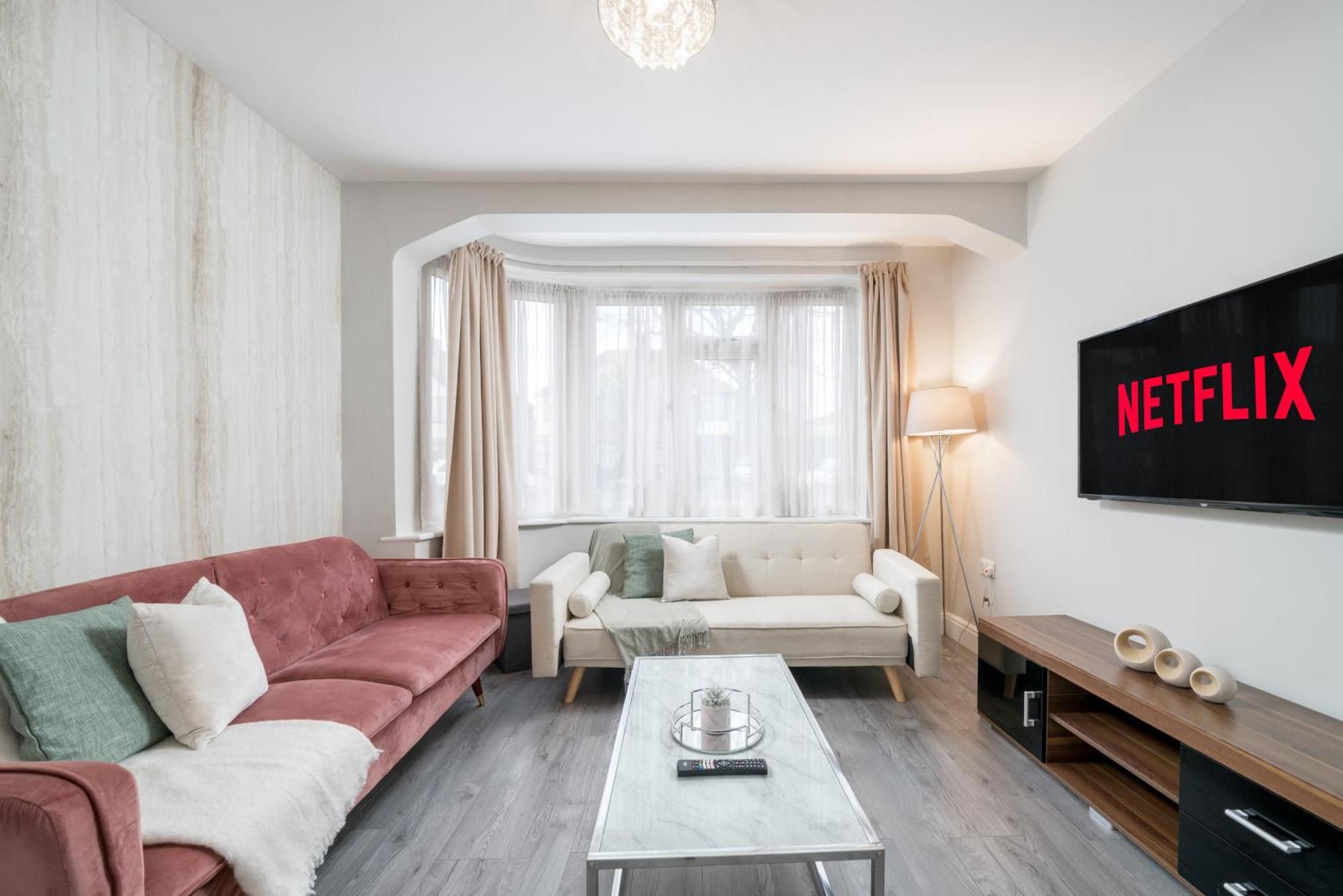 شقة Lux 3Bed Near Wembley With Parking By Oceana Group - Sleeps 8 هارو المظهر الخارجي الصورة