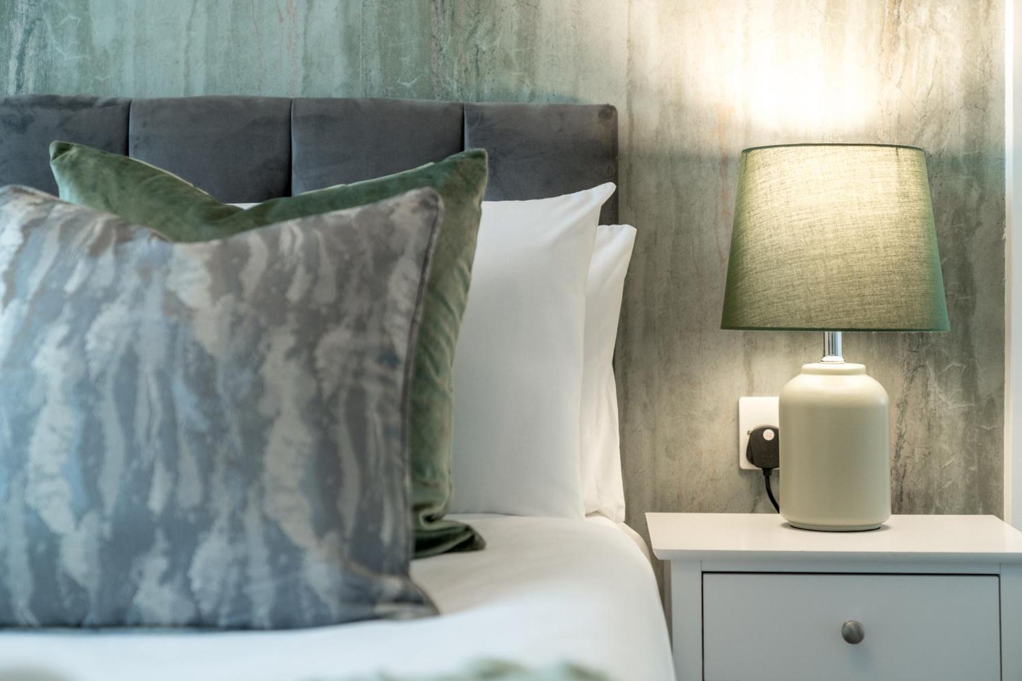 شقة Lux 3Bed Near Wembley With Parking By Oceana Group - Sleeps 8 هارو المظهر الخارجي الصورة